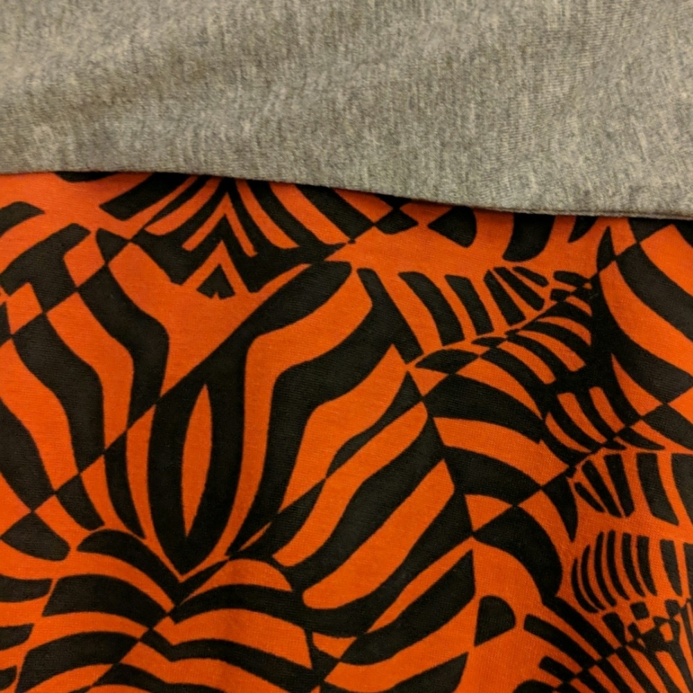 Lularoe small Randy - Picture 2 of 3